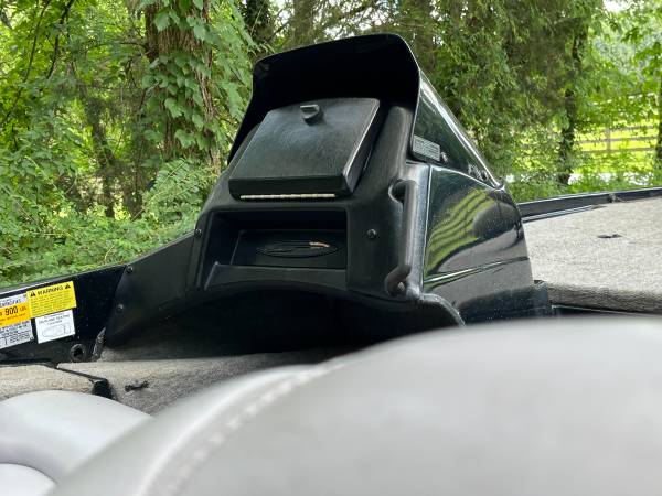 2000 Skeeter, dovoz USA — foto 5 z 9
