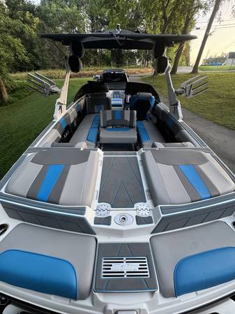 2022 Malibu, dovoz USA — foto 2 z 12
