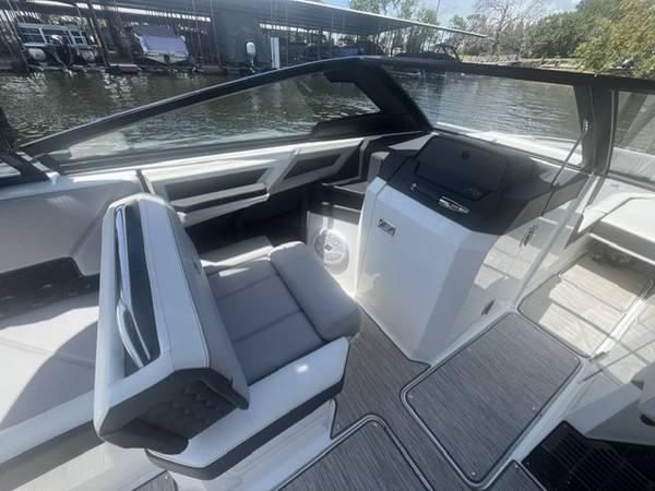 2022 Cobalt, dovoz USA — foto 10 z 12