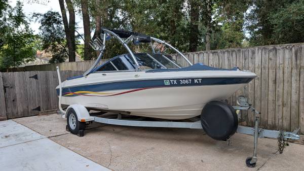 2001 Bayliner, dovoz USA — foto 2 z 12