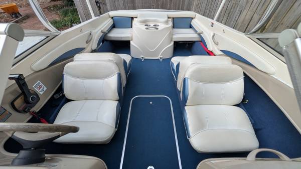 2001 Bayliner, dovoz USA — foto 7 z 12