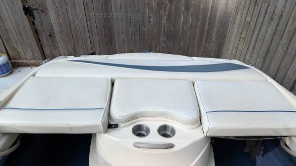 2001 Bayliner, dovoz USA — foto 8 z 12