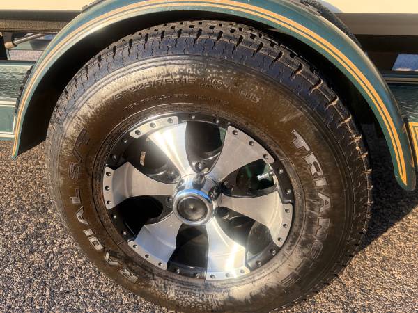 Malibu, dovoz USA — foto 11 z 12