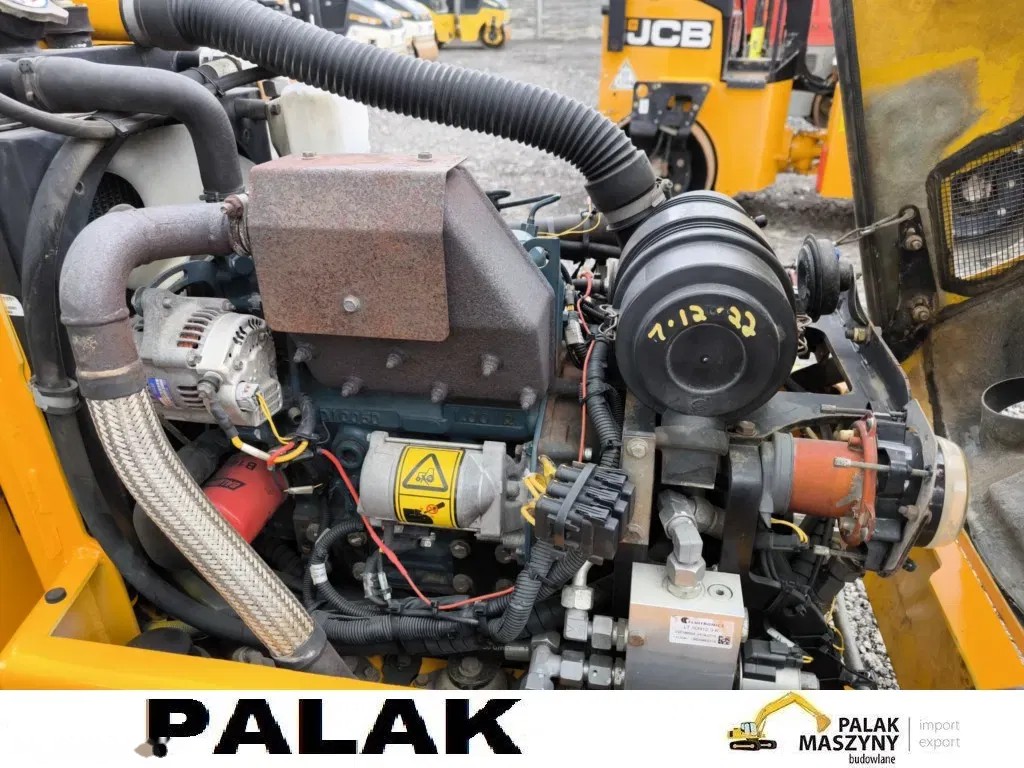 2016 JCB VÁLEC, 587 mth, dovoz Skladem v EU — foto 13 z 14
