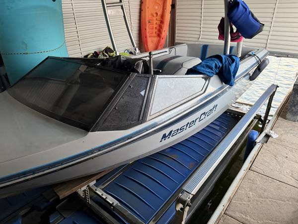 1987 MasterCraft, dovoz USA — foto 4 z 12