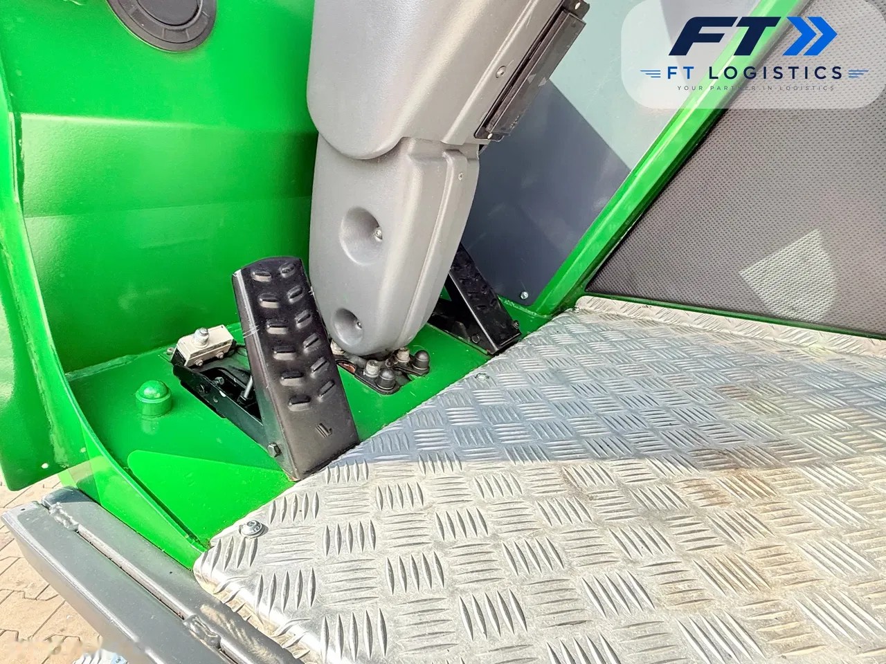 2011 Combilift WÓZEK, 4 520 mth, dovoz Skladem v EU — foto 13 z 24