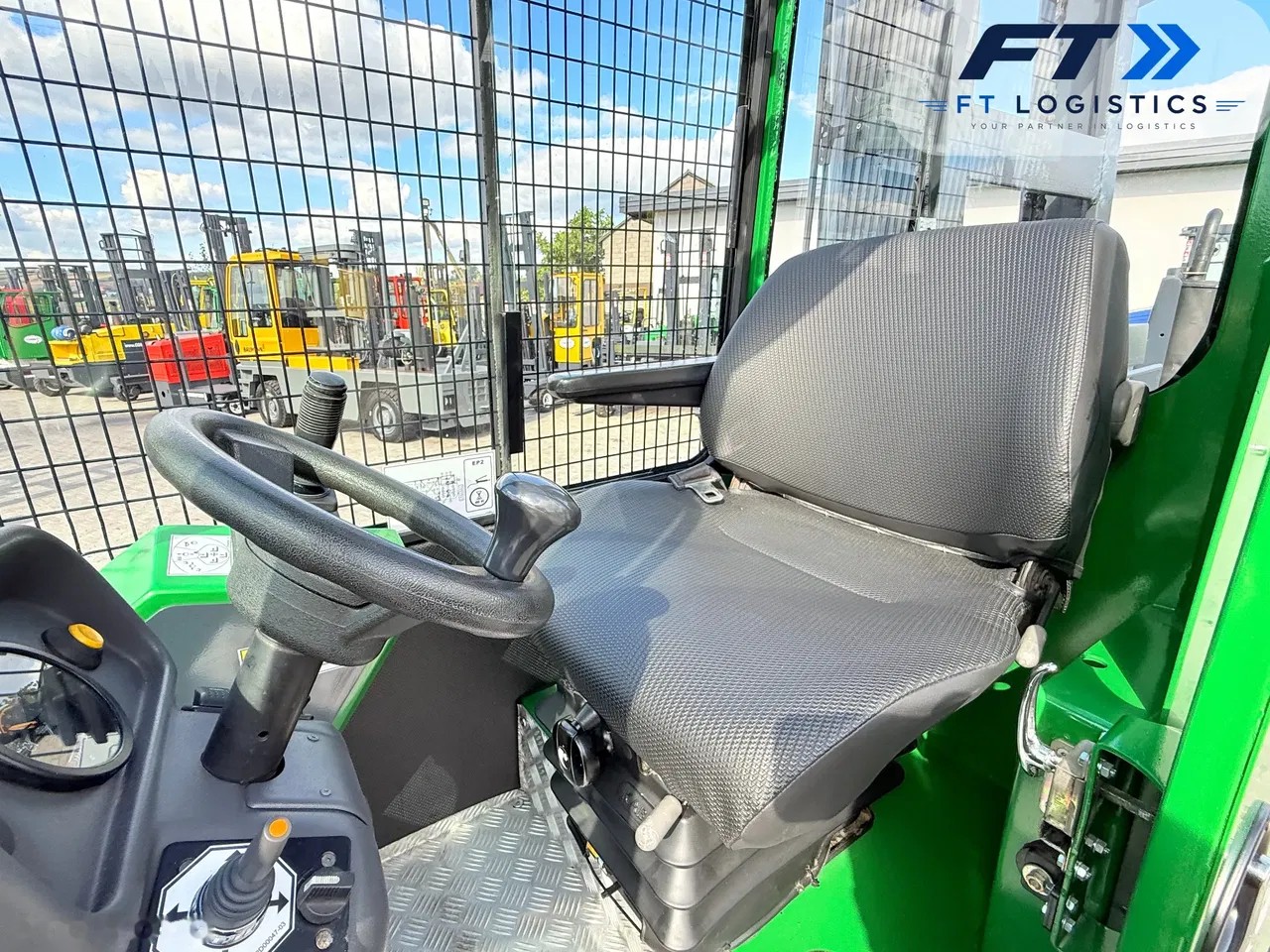 2011 Combilift WÓZEK, 4 520 mth, dovoz Skladem v EU — foto 15 z 24