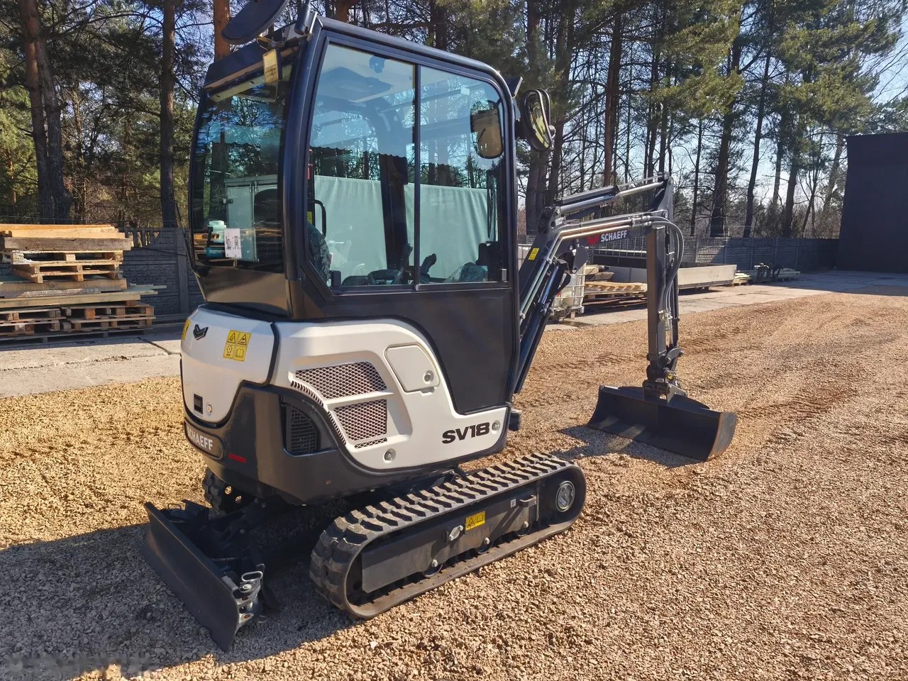 2024 Bobcat E19, 530 mth, dovoz Skladem v EU — foto 12 z 24