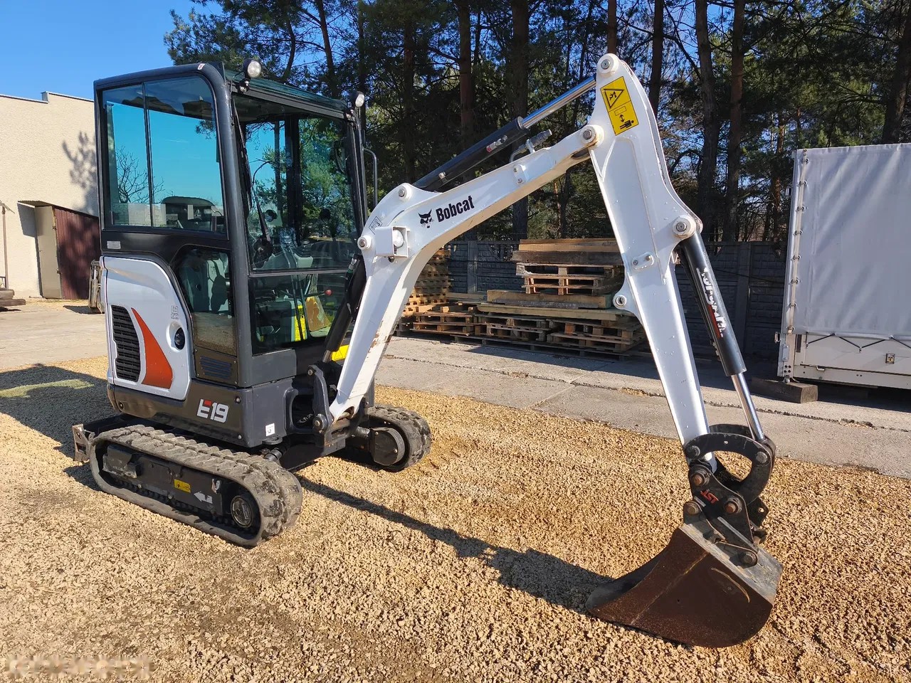 2024 Bobcat E19, 530 mth, dovoz Skladem v EU — foto 6 z 24