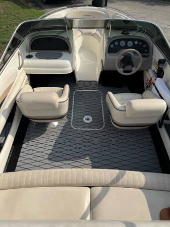1998 Chaparral, dovoz USA — foto 4 z 12