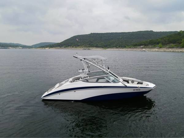 2012 Yamaha, dovoz USA — foto 1