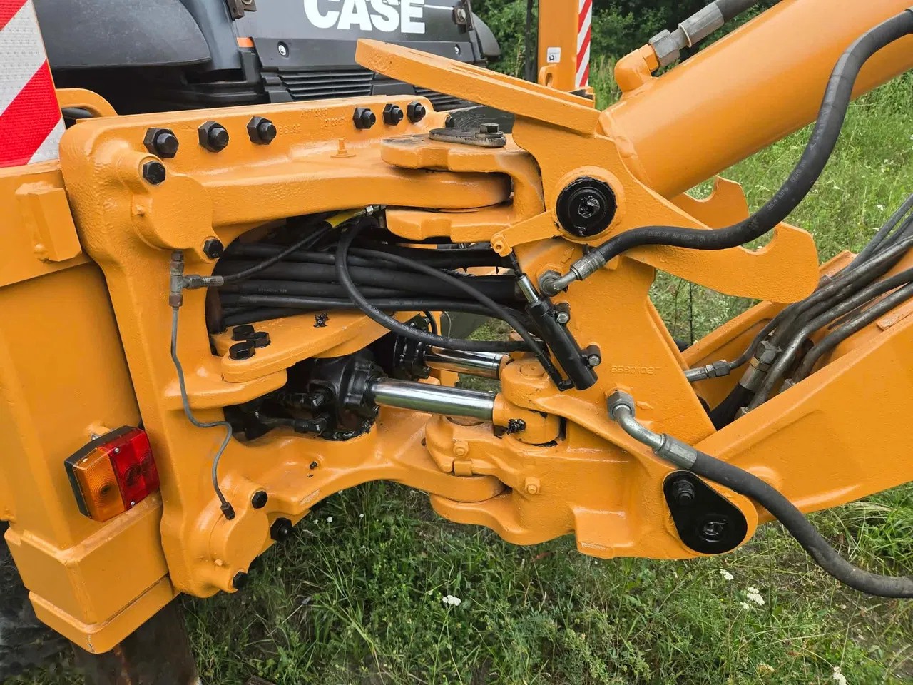 2008 Case 695, 4 800 mth, dovoz Skladem v EU — foto 9 z 16