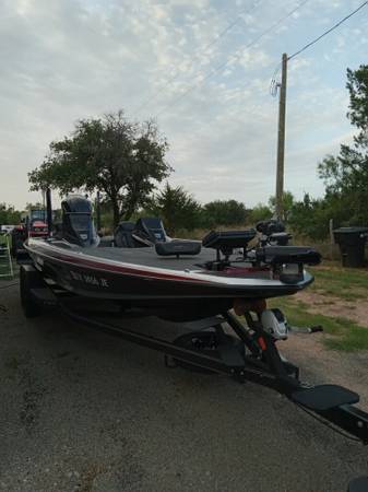 2021 Skeeter, dovoz USA — foto 10 z 12