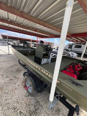2022 Crestliner, dovoz USA — foto 3 z 12