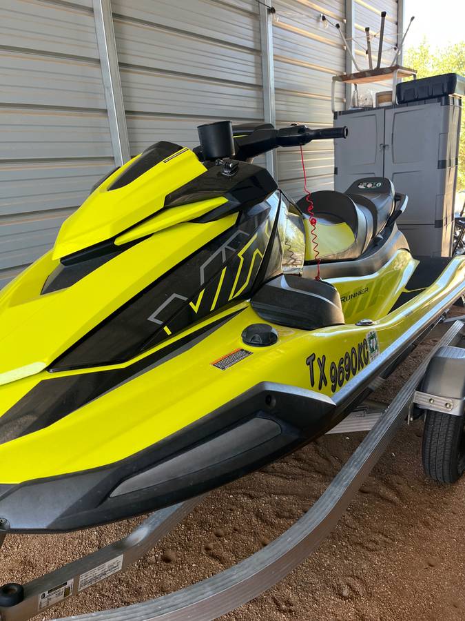 2021 Yamaha, dovoz USA — foto 2 z 5