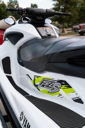 2015 Yamaha, dovoz USA — foto 3 z 4