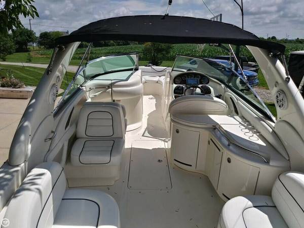 Sea Ray, dovoz USA — foto 3 z 6