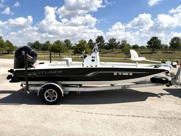 2022 Crestliner, dovoz USA — foto 4 z 12