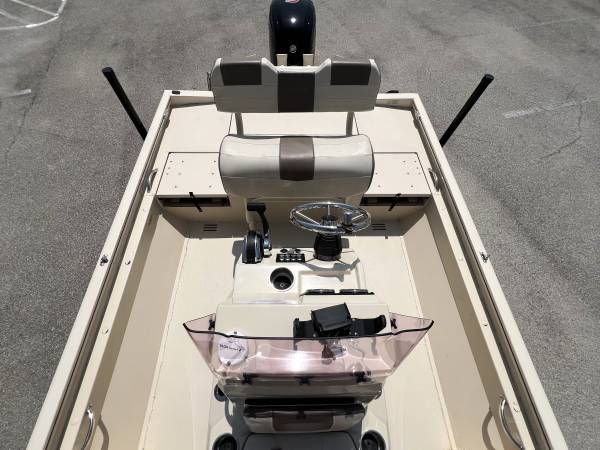 2022 Lowe, dovoz USA — foto 10 z 12