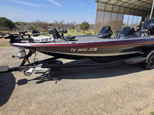 2021 Skeeter, dovoz USA — foto 2 z 8