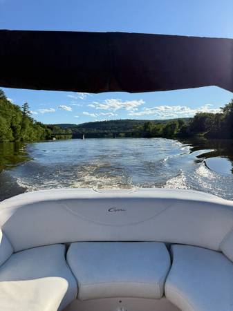 2001 Bayliner, dovoz USA — foto 5 z 12