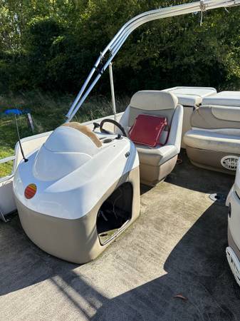 2000 Sun Tracker, dovoz USA — foto 8 z 12