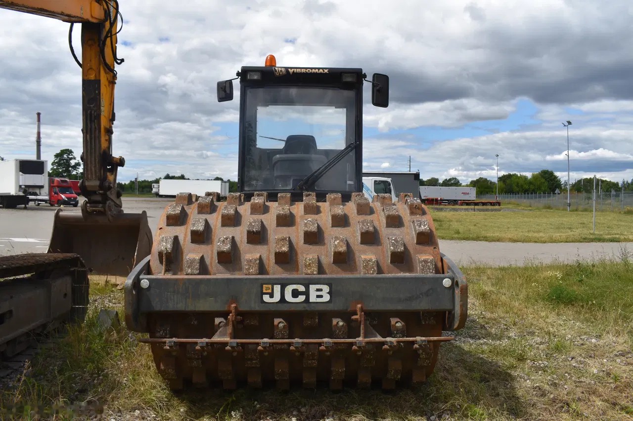 2009 JCB VM 146D, 6 318 mth, dovoz Skladem v EU — foto 2 z 24