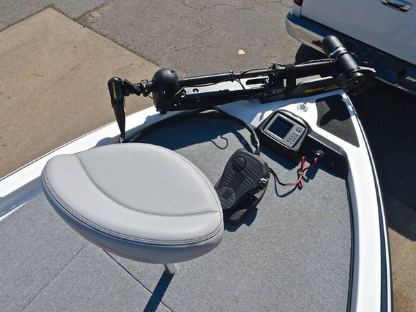 2007 Skeeter, dovoz USA — foto 2 z 4