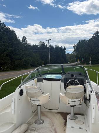 2000 Bayliner, dovoz USA — foto 5 z 5