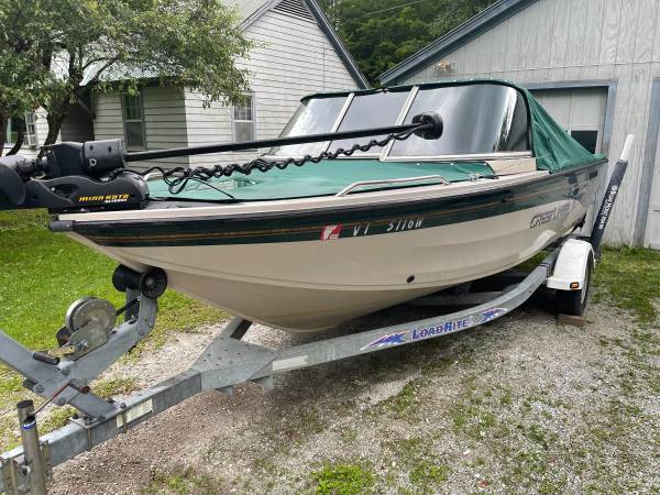 2001 Crestliner, dovoz USA — foto 1
