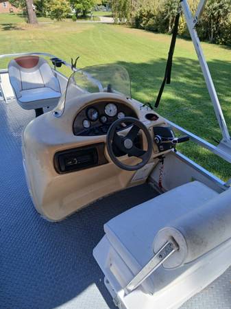 Lowe, dovoz USA — foto 3 z 8