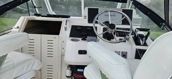Grady-White, bílá, dovoz USA — foto 4 z 12