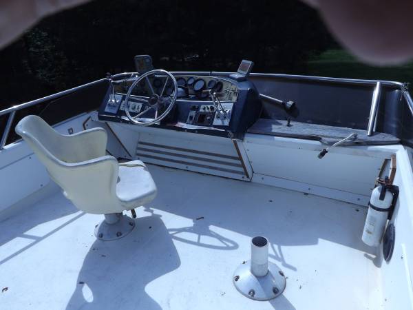Sea Ray, dovoz USA — foto 5 z 12
