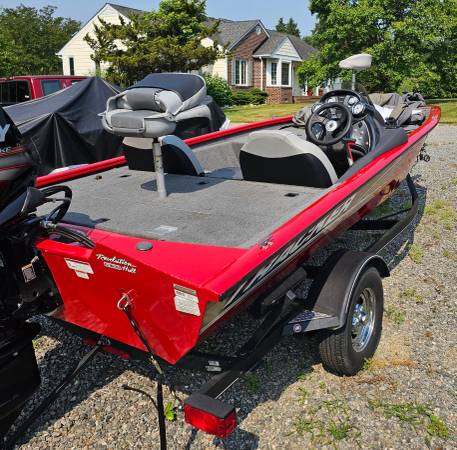 2018 Tracker, dovoz USA — foto 6 z 7