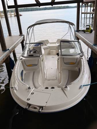 2004 Bayliner, dovoz USA — foto 7 z 12