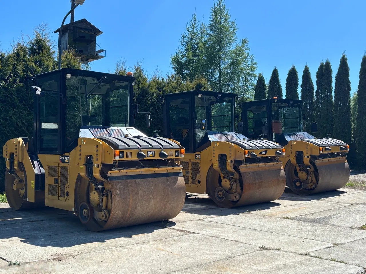 2016 Caterpillar, 5 000 mth, dovoz Skladem v EU — foto 1