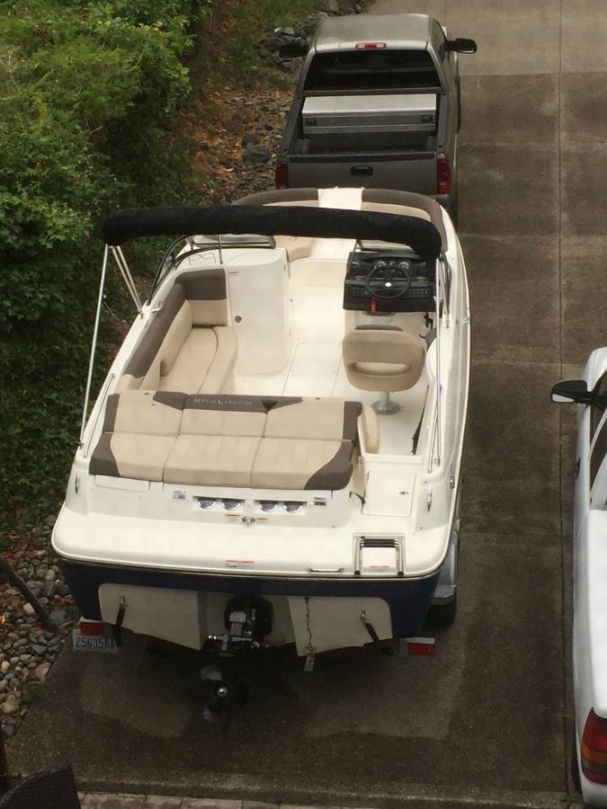2017 Bayliner, dovoz USA — foto 8 z 8