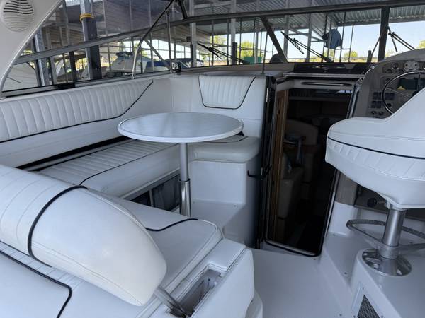 1998 Bayliner, dovoz USA — foto 2 z 9