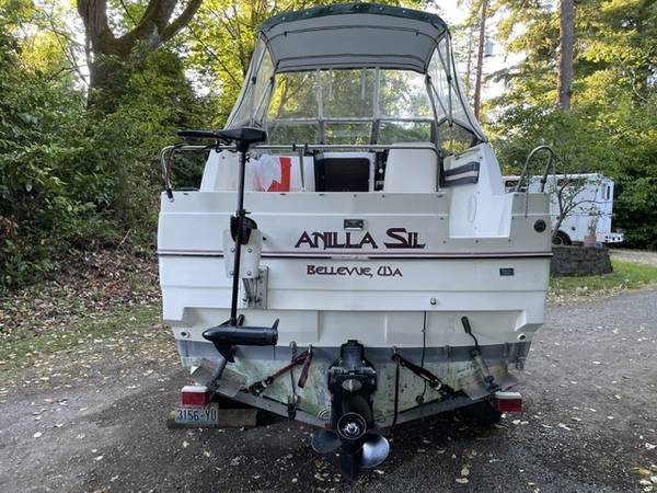 Bayliner, dovoz USA — foto 4 z 12