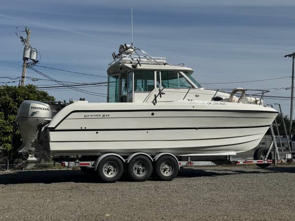 2009 Crestliner, dovoz USA — foto 1