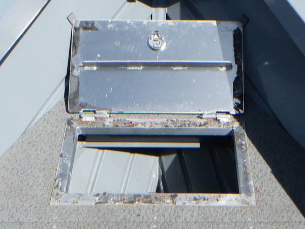 Tracker, dovoz USA — foto 9 z 12