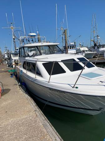 2005 Bayliner, dovoz USA — foto 1