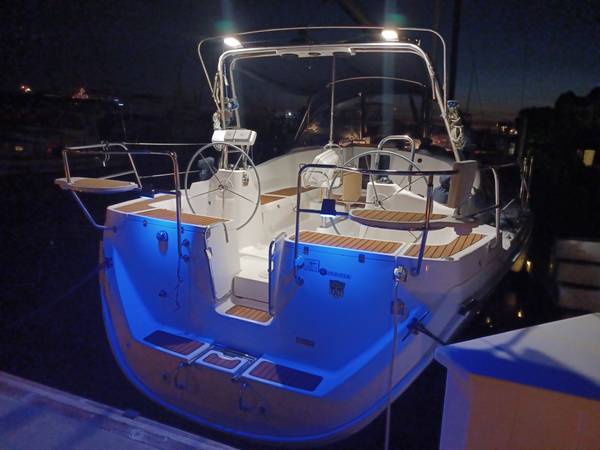 2011, dovoz USA — foto 3 z 12
