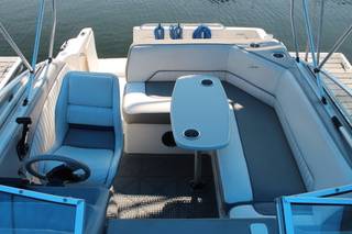 Bayliner, dovoz USA — foto 3 z 12