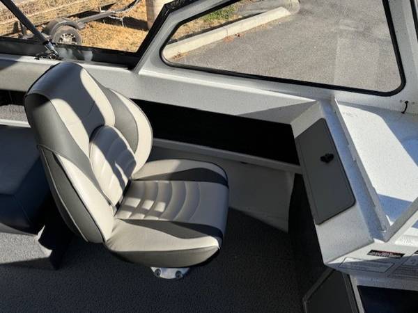 Lowe, dovoz USA — foto 11 z 12
