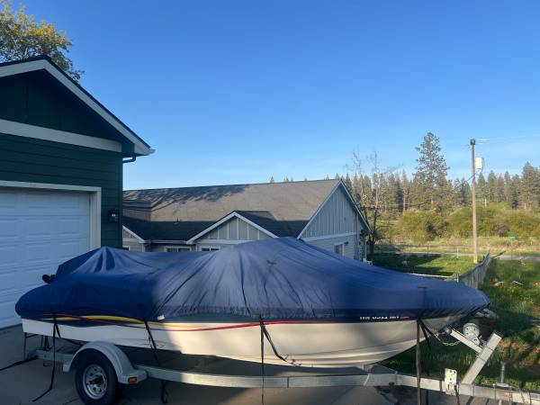 2001 Bayliner, dovoz USA — foto 5 z 12