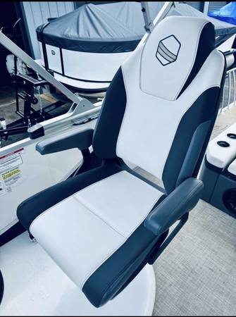2023, dovoz USA — foto 6 z 12
