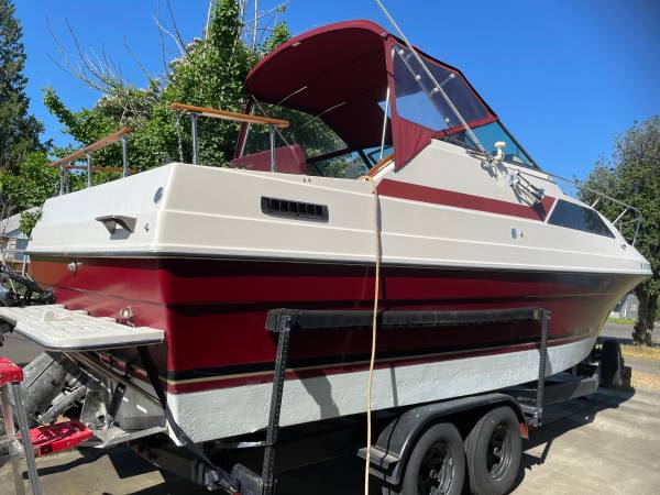 Bayliner, dovoz USA — foto 10 z 10