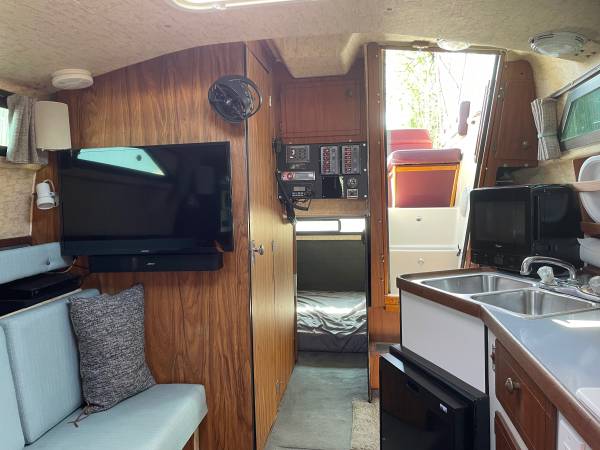 Bayliner, dovoz USA — foto 7 z 10