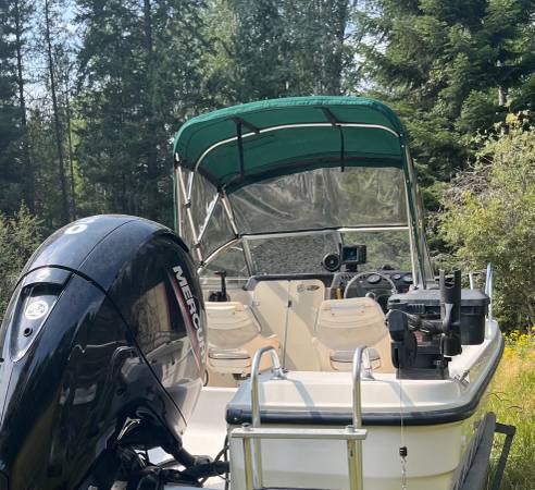 2001 Bayliner, dovoz USA — foto 2 z 6